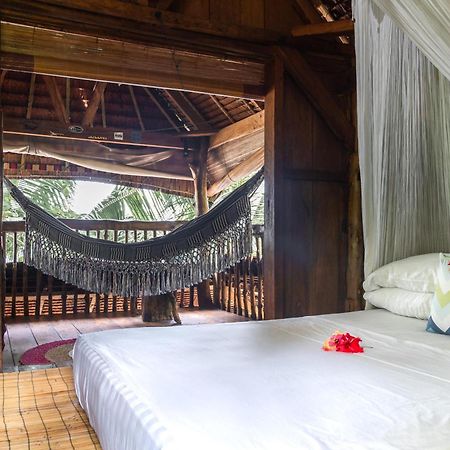 Отель Mentawai Surf Camp Muarasiberut Экстерьер фото